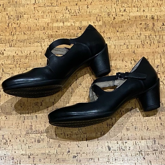 ECCO Black Mary Jane. - Picture 4 of 6